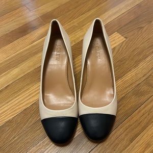 J.crew Bryn tan and black cap toe heel size 6.5